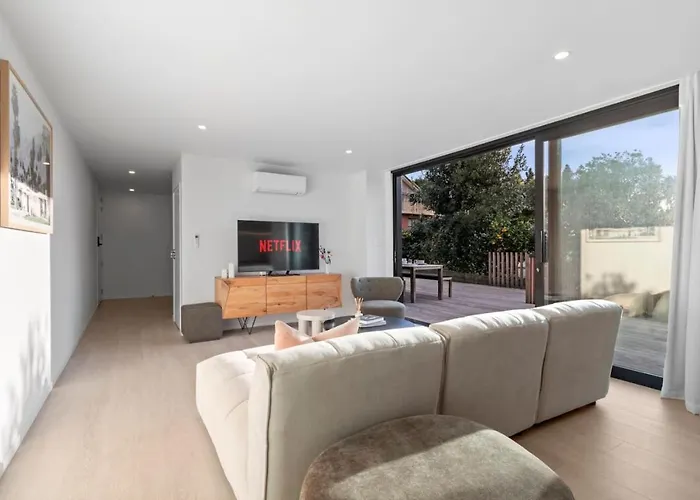 Luxury Living With Views -By Kosh Bnb