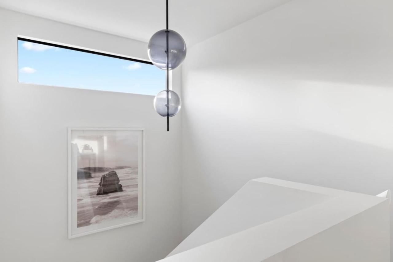 Luxury Living With Views -by Kosh Bnb Holiday home *